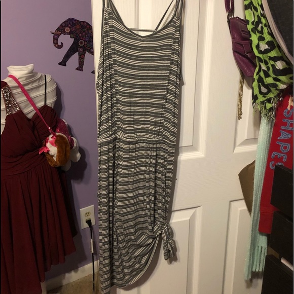 Spring dress - Picture 4 of 6